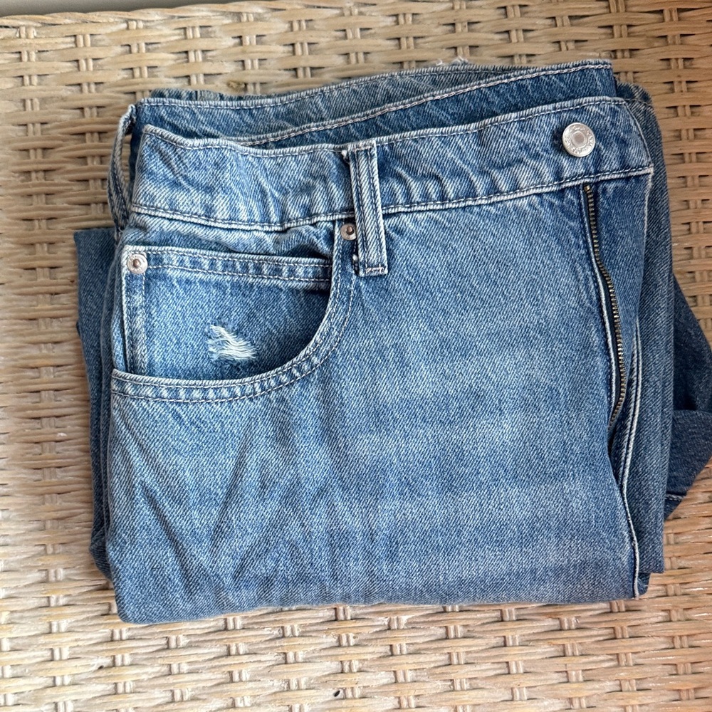 GAP Classic Denim Straight Jeans